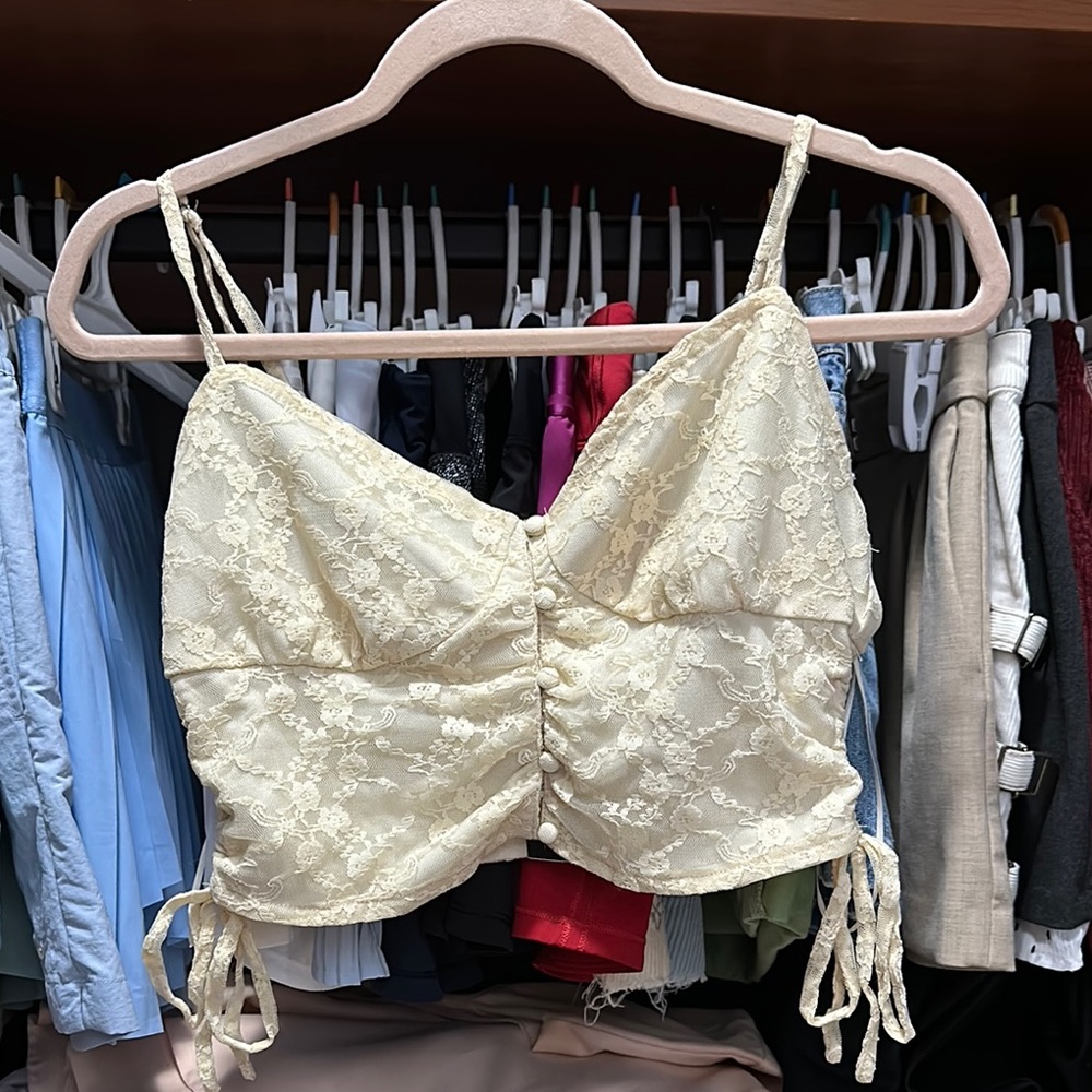 Le Lis Cream Ruched Crop Top